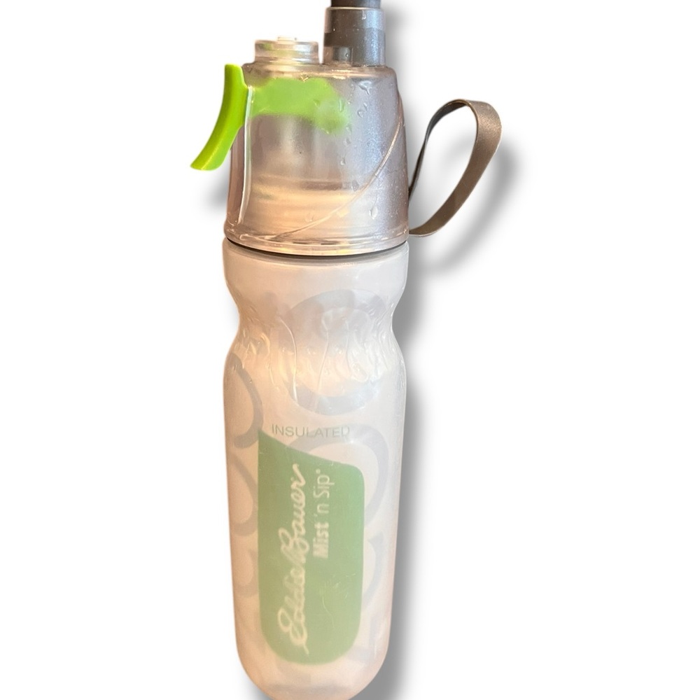 Eddie Bauer O2 Cool Mist n Sip Plastic Insulated Water Bottle Green Clean